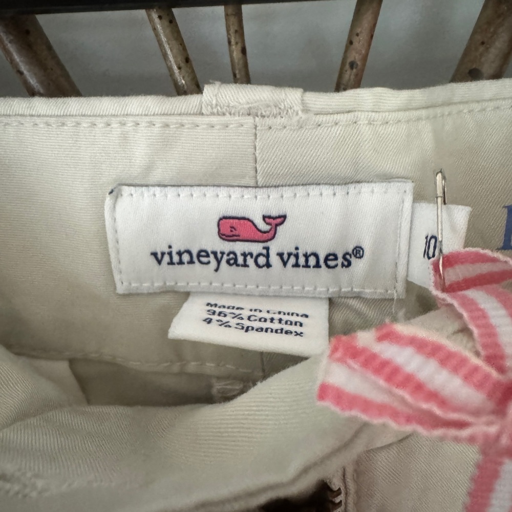 Vineyard Vines Dayboat Classic Khaki shorts size 10 NWT! - Picture 4 of 9